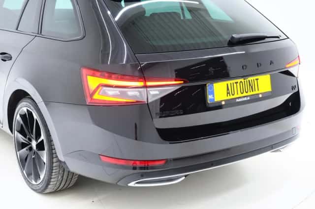 Škoda Superb (2022) thumbnail 14
