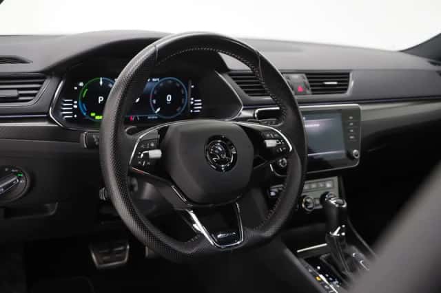 Škoda Superb (2022) thumbnail 17