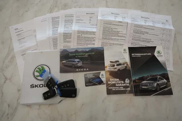 Škoda Superb (2022) thumbnail 8
