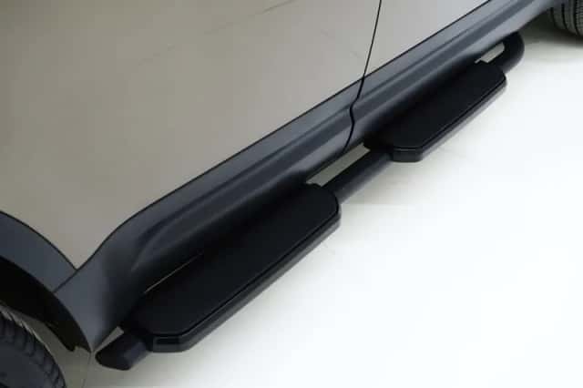 Land Rover Defender (2021) thumbnail 16
