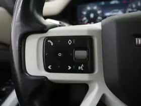 Land Rover Defender (2021) thumbnail 27