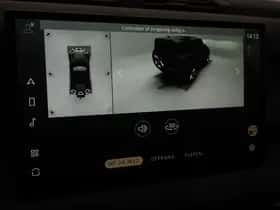 Land Rover Defender (2021) thumbnail 35