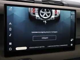 Land Rover Defender (2021) thumbnail 36