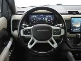 Land Rover Defender (2021) thumbnail 40