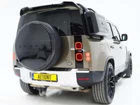 Land Rover Defender (2021) thumbnail 9