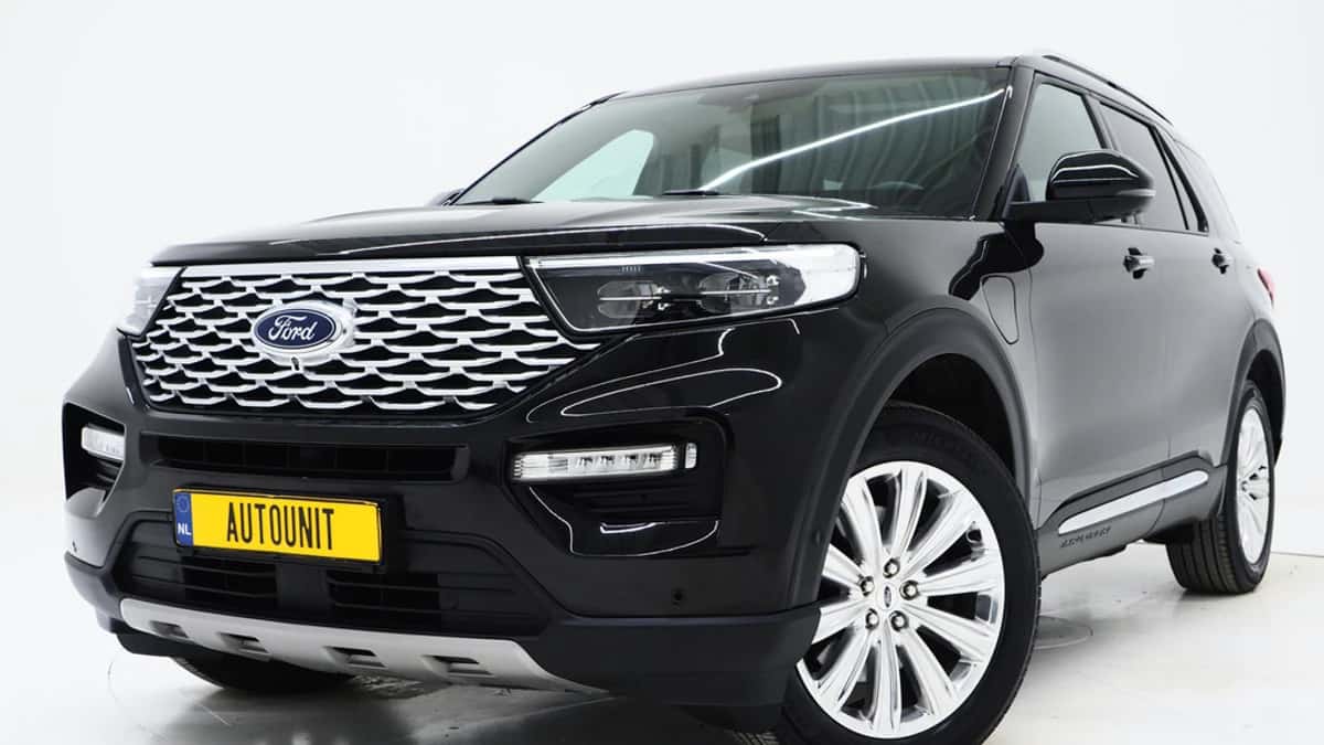 Ford Explorer — foto 1