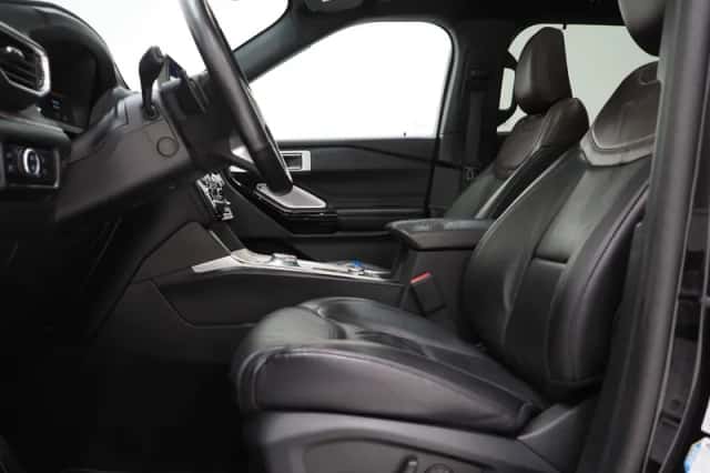 Ford Explorer (2021) thumbnail 17