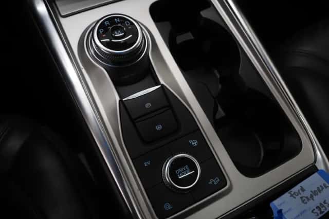 Ford Explorer (2021) thumbnail 41