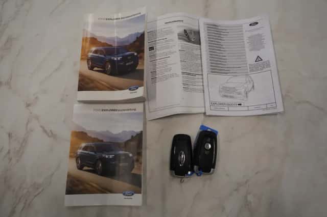 Ford Explorer (2021) thumbnail 8