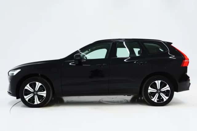 Volvo XC60 (2022) thumbnail 2