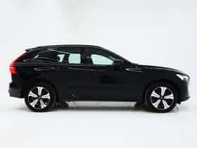 Volvo XC60 (2022) thumbnail 11