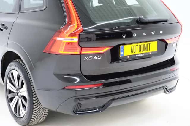 Volvo XC60 (2022) thumbnail 15