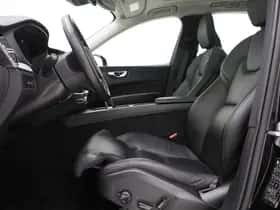 Volvo XC60 (2022) thumbnail 17