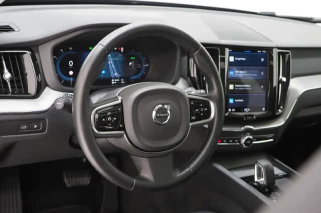Volvo XC60 (2022) thumbnail 18
