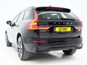 Volvo XC60 (2022) thumbnail 3