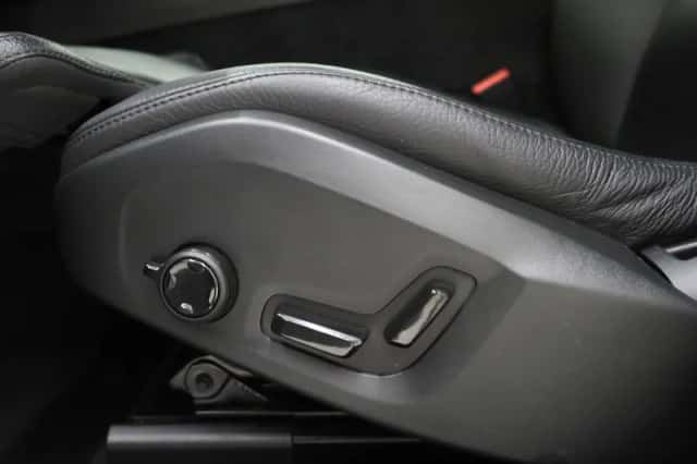 Volvo XC60 (2022) thumbnail 21