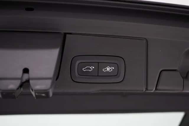 Volvo XC60 (2022) thumbnail 40