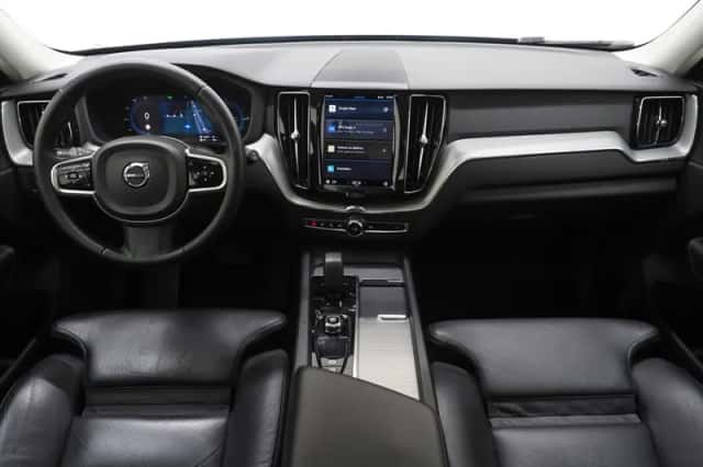 Volvo XC60 (2022) thumbnail 5