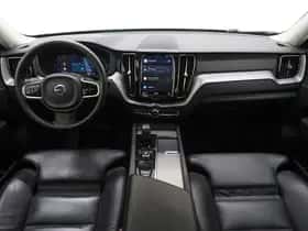 Volvo XC60 (2022) thumbnail 5
