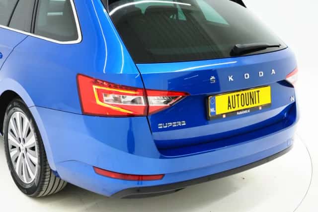 Škoda Superb (2022) thumbnail 14