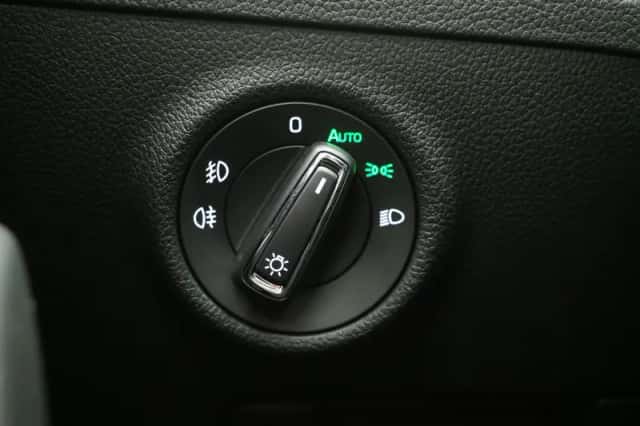 Škoda Superb (2022) thumbnail 18