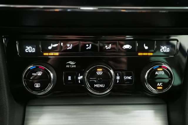 Škoda Superb (2022) thumbnail 30
