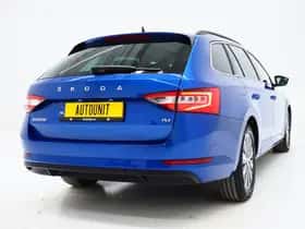 Škoda Superb (2022) thumbnail 9
