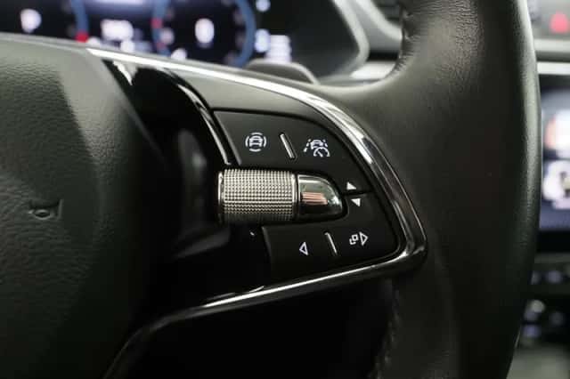 Škoda Superb (2022) thumbnail 25