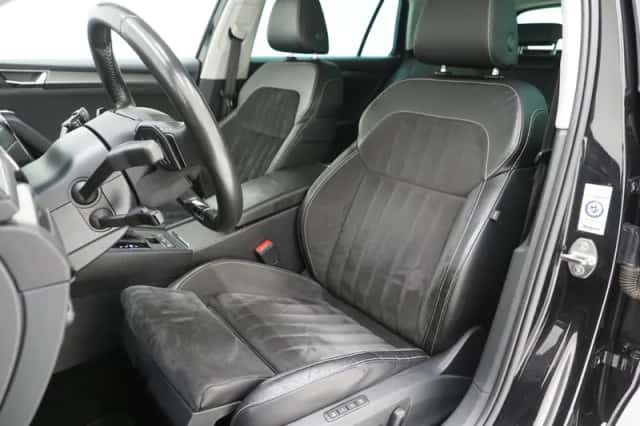 Škoda Superb (2022) thumbnail 4