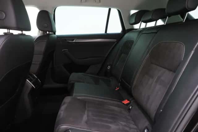 Škoda Superb (2022) thumbnail 38