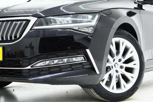 Škoda Superb (2022) thumbnail 6