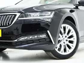 Škoda Superb (2022) thumbnail 6