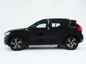 Volvo XC40 (2020) thumbnail 2