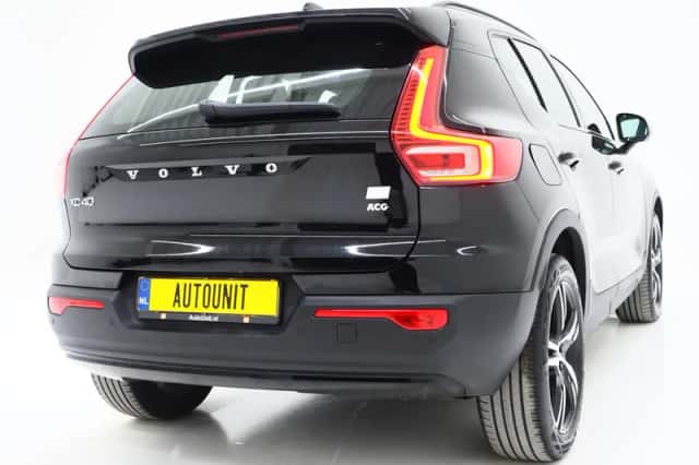 Volvo XC40 (2020) thumbnail 11