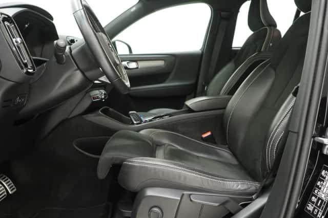 Volvo XC40 (2020) thumbnail 18