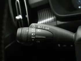 Volvo XC40 (2020) thumbnail 22