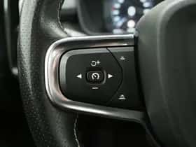 Volvo XC40 (2020) thumbnail 23