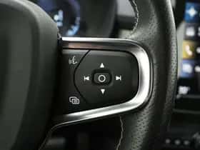 Volvo XC40 (2020) thumbnail 24