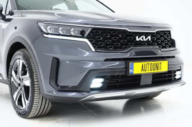 Kia Sorento (2022) thumbnail 15