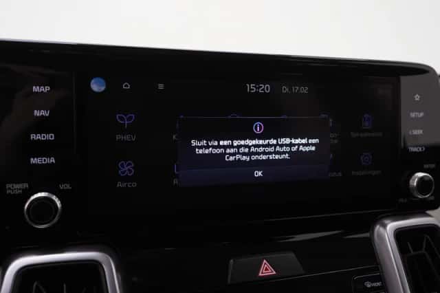 Kia Sorento (2022) thumbnail 32