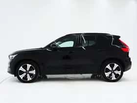 Volvo XC40 (2022) thumbnail 2