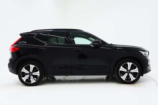 Volvo XC40 (2022) thumbnail 11