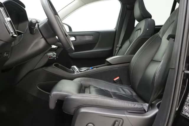 Volvo XC40 (2022) thumbnail 18