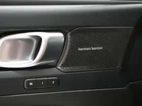 Volvo XC40 (2022) thumbnail 20