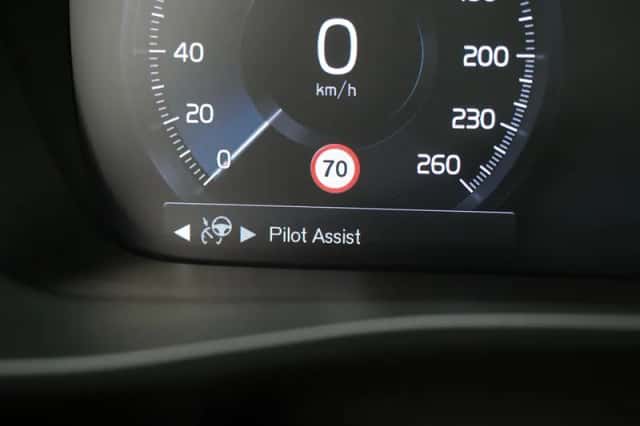 Volvo XC40 (2022) thumbnail 31
