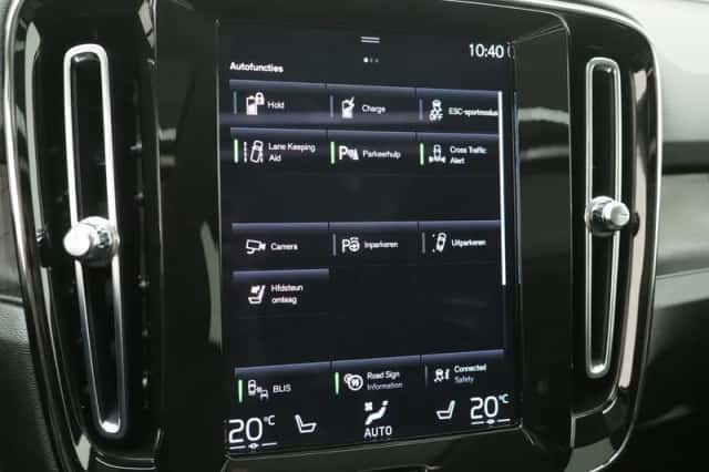Volvo XC40 (2022) thumbnail 36