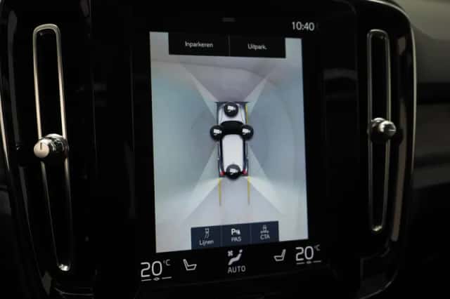 Volvo XC40 (2022) thumbnail 37