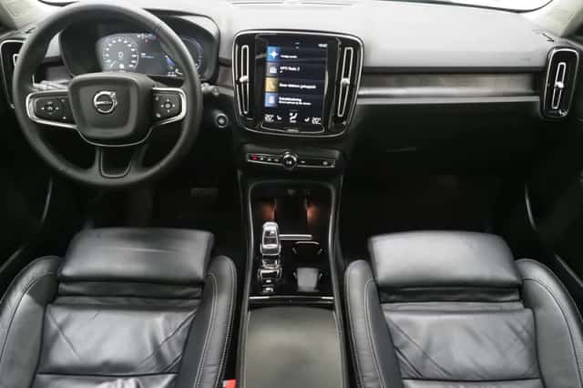 Volvo XC40 (2022) thumbnail 5