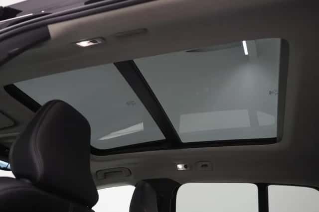 Volvo XC40 (2022) thumbnail 43