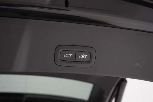 Volvo XC40 (2022) thumbnail 45